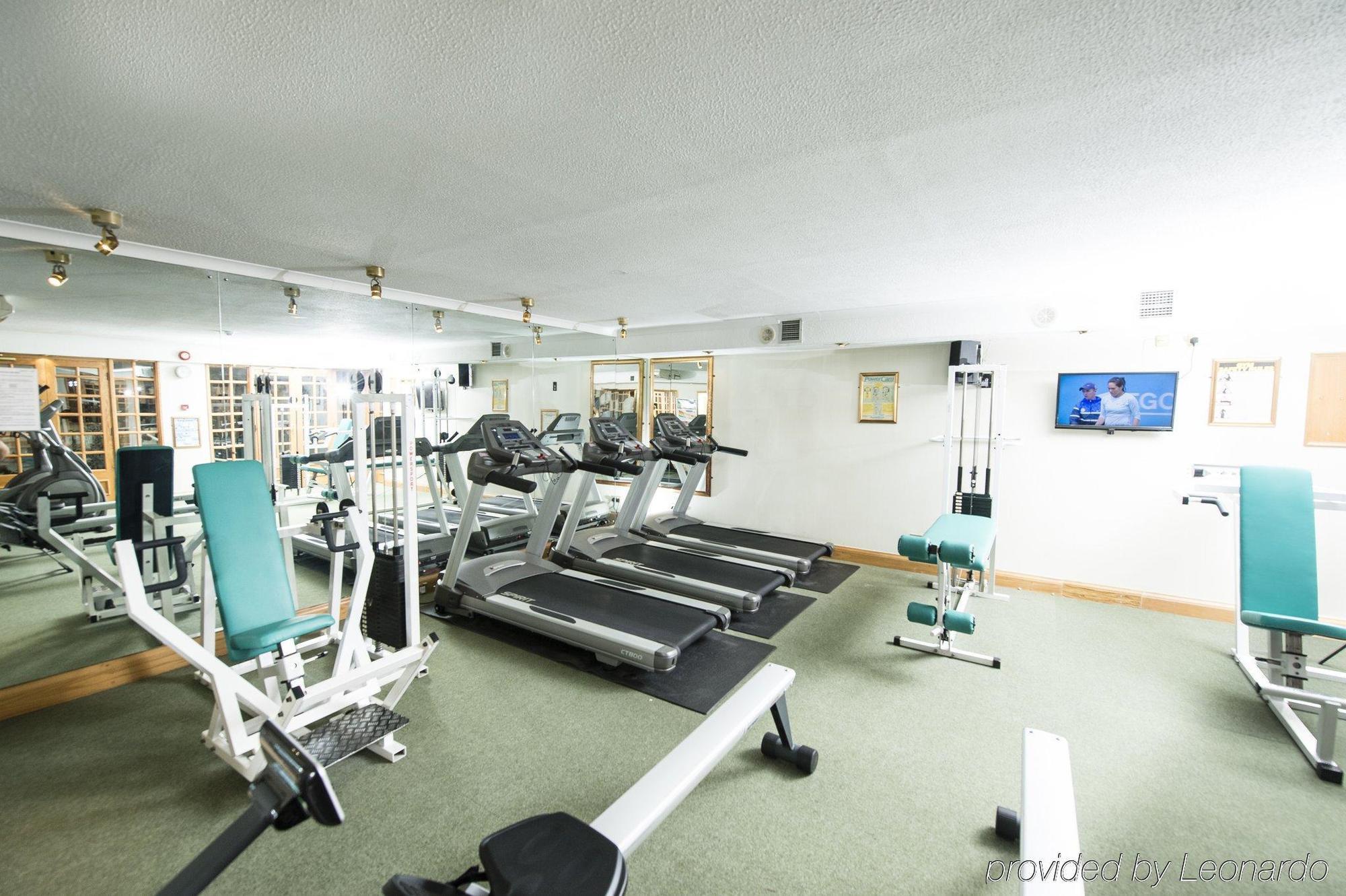 Parkway Hotel & Spa Cwmbran Esterno foto