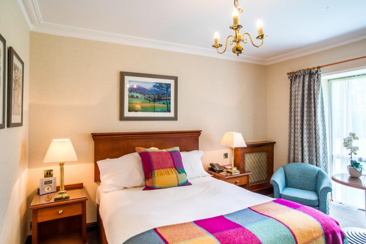 Parkway Hotel & Spa Cwmbran Esterno foto